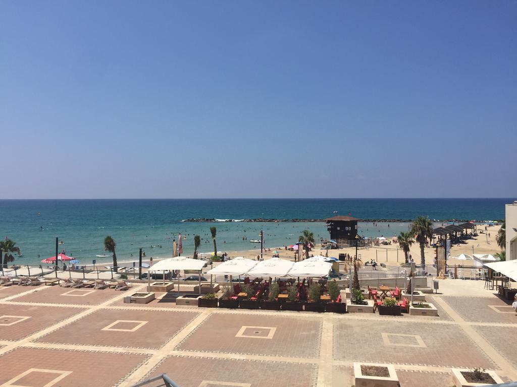 מגדל אלמוג חיפה - דירות "בלו ביץ'" על הים Екстер'єр фото